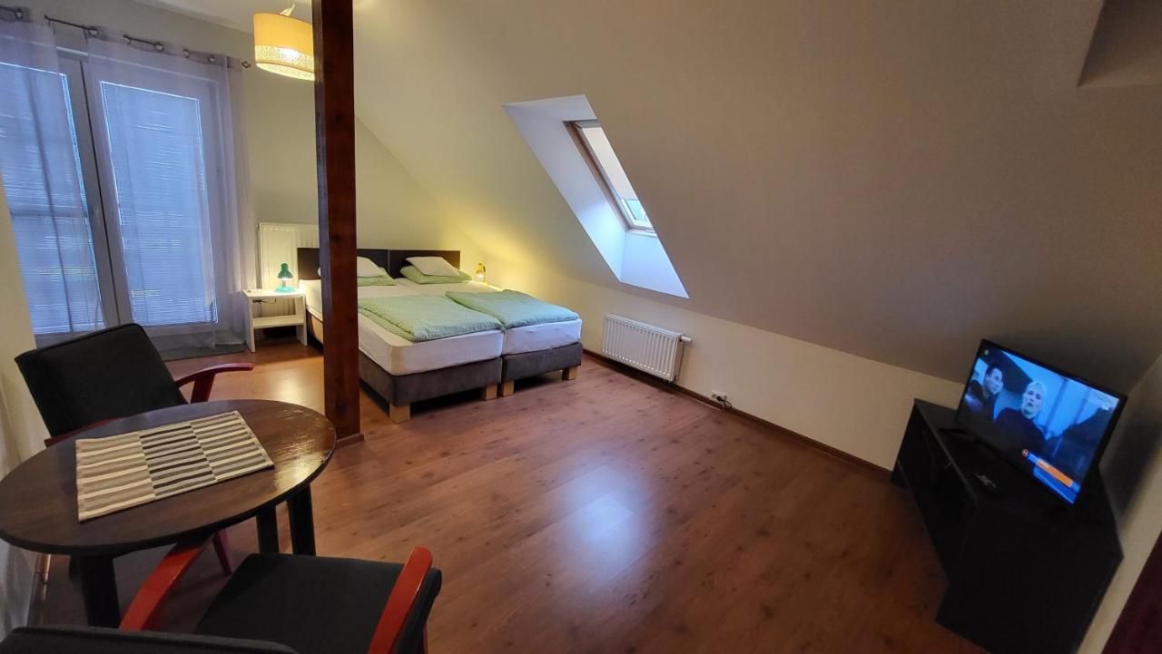 Pokoje Pod 22 Bis Homestay *